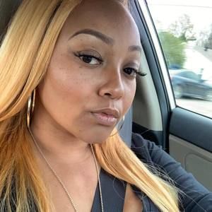 Meet your Posher, Kendra